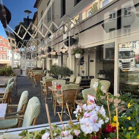 Hotel Restaurant La Piazza Valkenburg aan de Geul Exterior photo